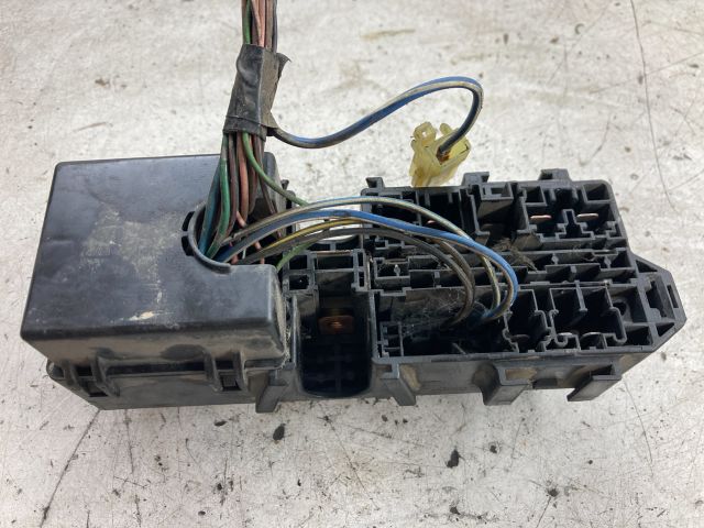 bontott SUZUKI IGNIS II Biztosítéktábla Doboz