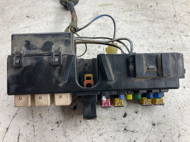 bontott SUZUKI IGNIS II Biztosítéktábla Doboz