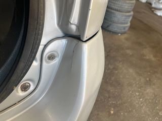 bontott SUZUKI IGNIS II Csomagtérajtó Gumikéder