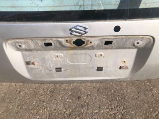 bontott SUZUKI IGNIS II Csomagtérajtó (Részeivel)