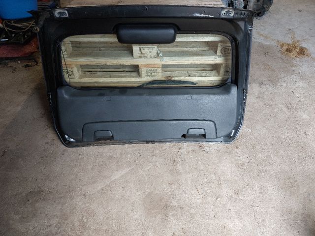 bontott SUZUKI IGNIS II Csomagtérajtó (Részeivel)