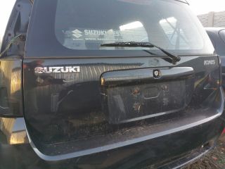 bontott SUZUKI IGNIS II Csomagtérajtó (Üres lemez)