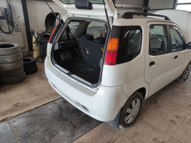 bontott SUZUKI IGNIS II Csomagtérajtó (Üres lemez)