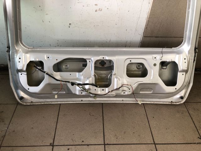 bontott SUZUKI IGNIS II Csomagtérajtó (Üres lemez)