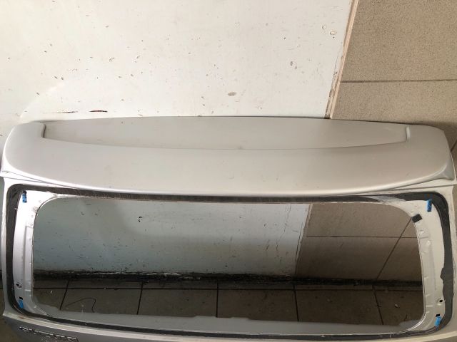 bontott SUZUKI IGNIS II Csomagtérajtó (Üres lemez)