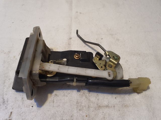 bontott SUZUKI IGNIS II Csomagtérajtó Zárszerkezet