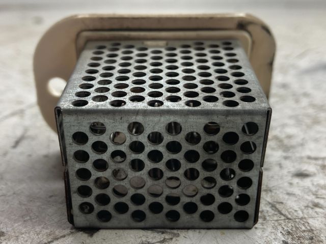 bontott SUZUKI IGNIS II Előtét Ellenállás Fűtőmotor