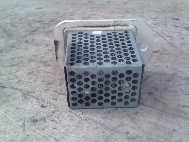 bontott SUZUKI IGNIS II Előtét Ellenállás Fűtőmotor