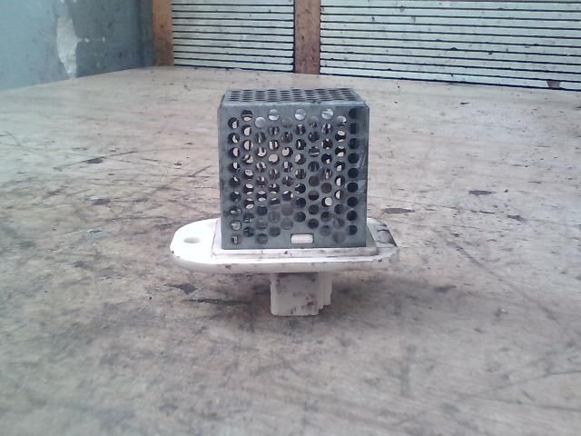 bontott SUZUKI IGNIS II Előtét Ellenállás Fűtőmotor