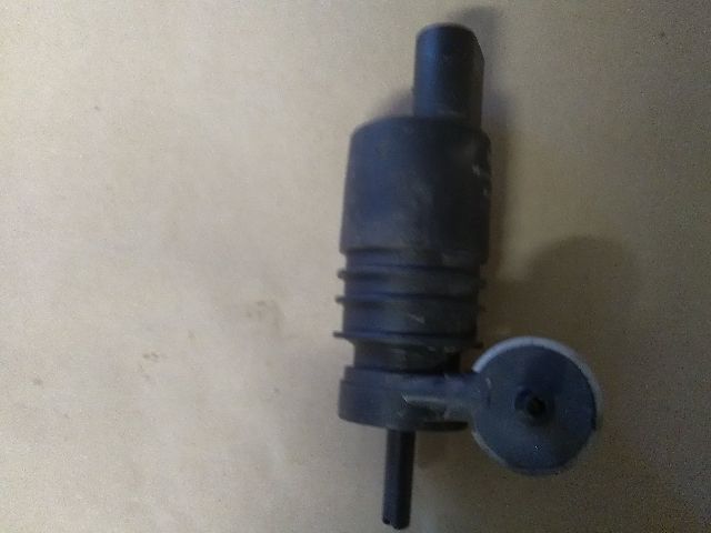 bontott SUZUKI IGNIS II Első Ablakmosó Szivattyú