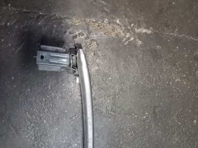 bontott SUZUKI IGNIS II Első Lökhárító Merevítő (Fém)