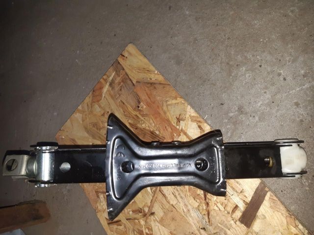 bontott SUZUKI IGNIS II Emelő