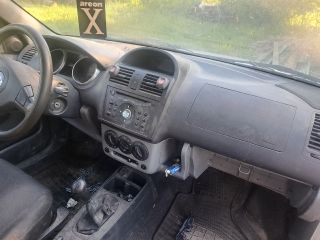 bontott SUZUKI IGNIS II Emelő