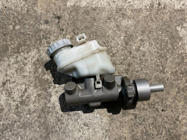 bontott SUZUKI IGNIS II Fékfolyadék Tartály