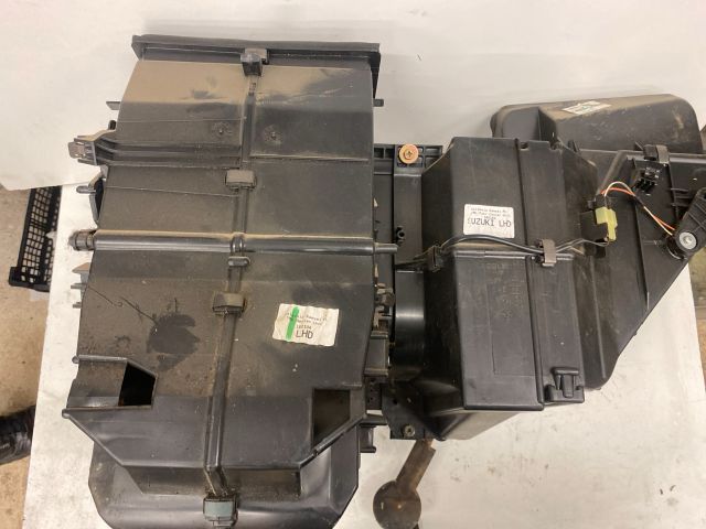 bontott SUZUKI IGNIS II Fűtés Box