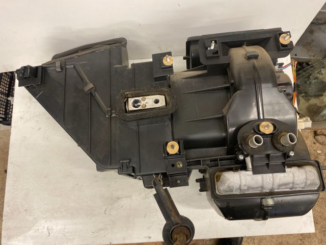 bontott SUZUKI IGNIS II Fűtés Box