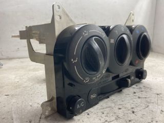 bontott SUZUKI IGNIS II Fűtéskapcsoló (manuális klímás)