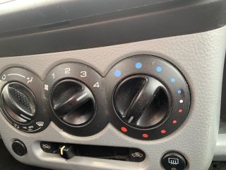 bontott SUZUKI IGNIS II Fűtéskapcsoló (Nem klímás)