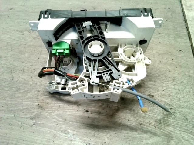 bontott SUZUKI IGNIS II Fűtéskapcsoló