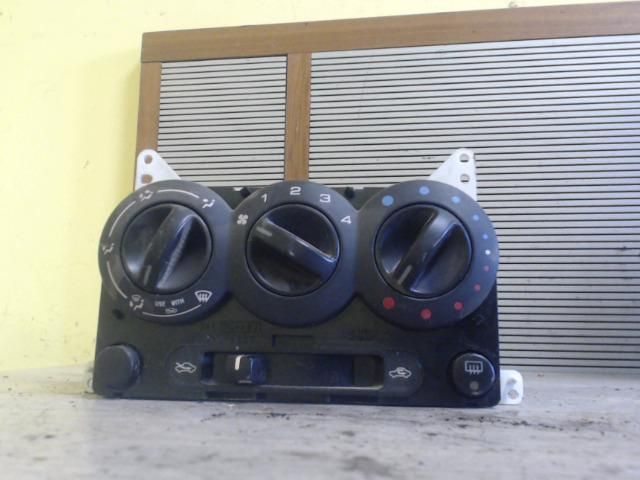 bontott SUZUKI IGNIS II Fűtéskapcsoló