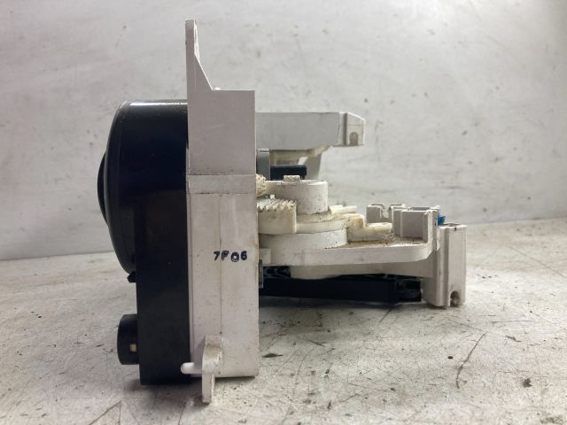 bontott SUZUKI IGNIS II Fűtéskapcsoló