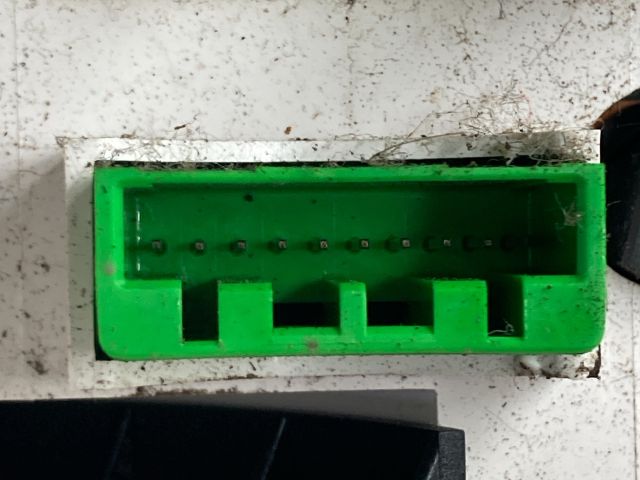 bontott SUZUKI IGNIS II Fűtéskapcsoló