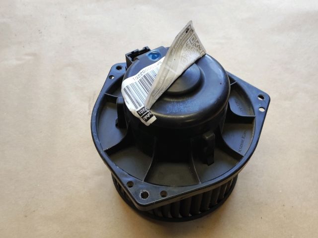 bontott SUZUKI IGNIS II Fűtőmotor (Klímás)