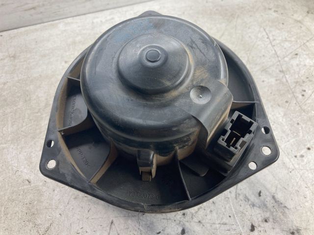 bontott SUZUKI IGNIS II Fűtőmotor (Klímás)