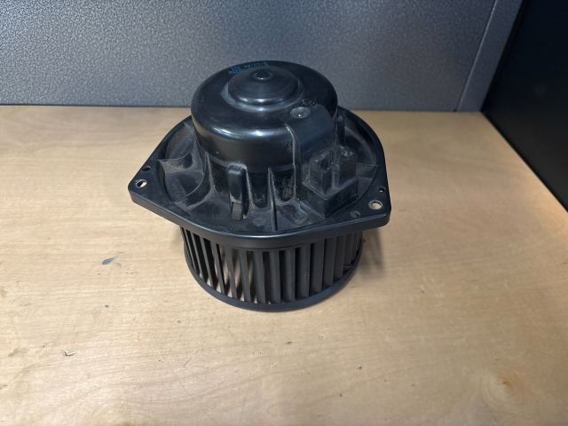 bontott SUZUKI IGNIS II Fűtőmotor (Nem klímás)