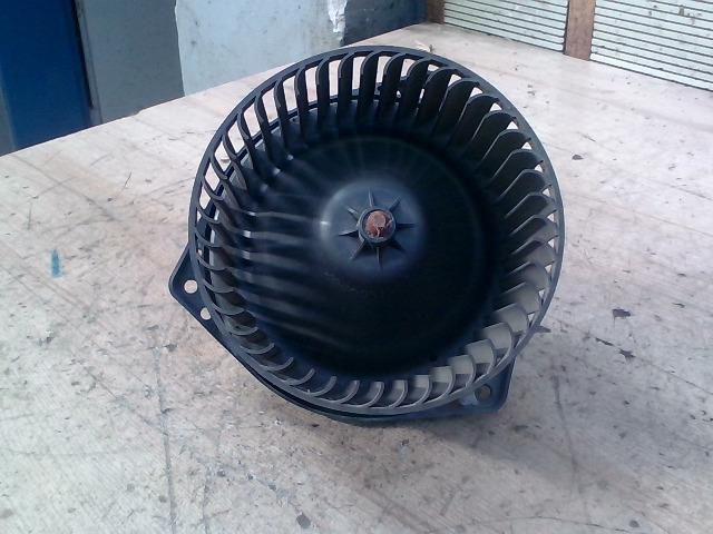 bontott SUZUKI IGNIS II Fűtőmotor (Nem klímás)