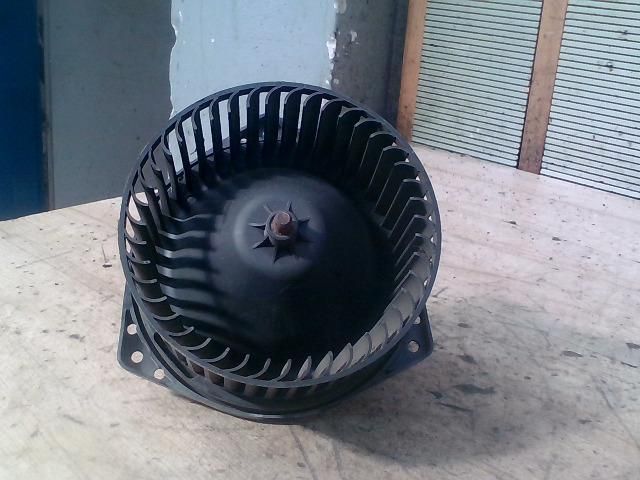 bontott SUZUKI IGNIS II Fűtőmotor (Nem klímás)