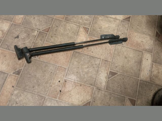 bontott SUZUKI IGNIS II Gázrugós Kitámasztó Teleszkóp Pár Csomagtérajtó