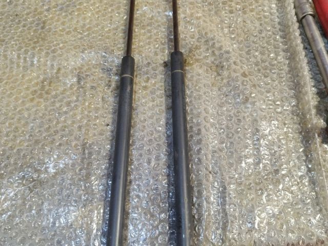 bontott SUZUKI IGNIS II Gázrugós Kitámasztó Teleszkóp Pár Csomagtérajtó