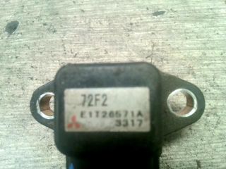 bontott SUZUKI IGNIS II GPS Antenna