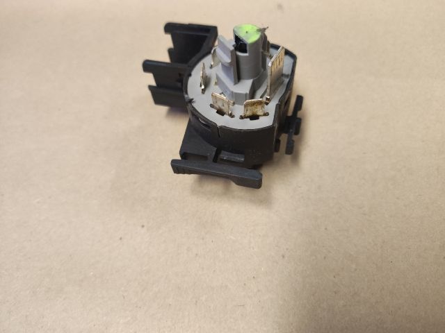 bontott SUZUKI IGNIS II Gyújtáskapcsoló Elektronika