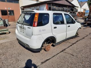 bontott SUZUKI IGNIS II Hátfal