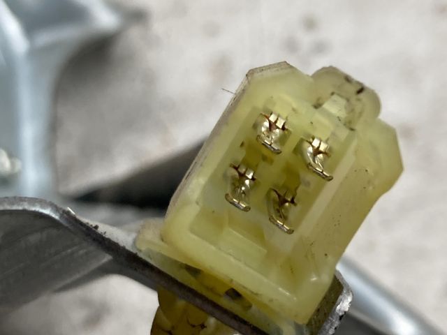 bontott SUZUKI IGNIS II Hátsó Ablaktörlő Motor