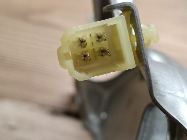 bontott SUZUKI IGNIS II Hátsó Ablaktörlő Motor