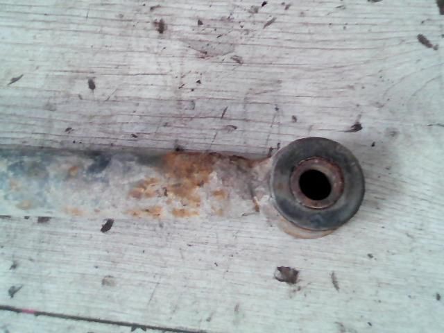 bontott SUZUKI IGNIS II Hátsó Futómű Kitámasztó