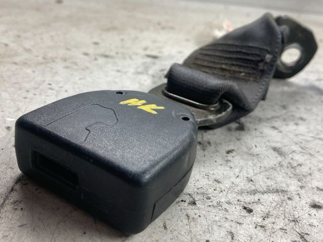 bontott SUZUKI IGNIS II Hátsó középső Biztonsági Öv Csat