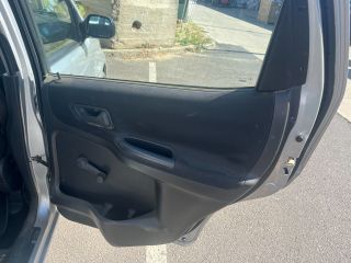 bontott SUZUKI IGNIS II Hátsó középső Biztonsági Öv Csat