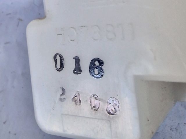 bontott SUZUKI IGNIS II Hátsó középső Biztonsági Öv