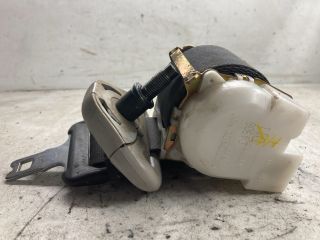 bontott SUZUKI IGNIS II Hátsó középső Biztonsági Öv