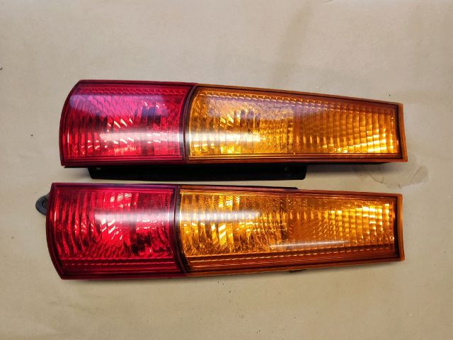 bontott SUZUKI IGNIS II Hátsó Lámpa Szett