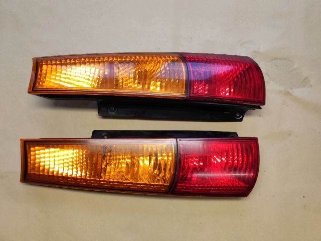 bontott SUZUKI IGNIS II Hátsó Lámpa Szett