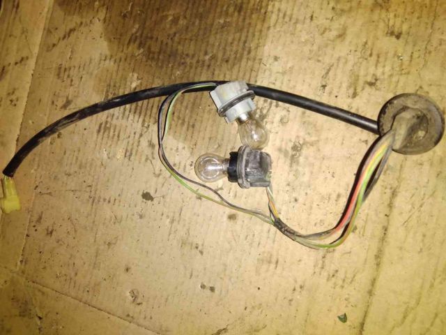 bontott SUZUKI IGNIS II Hátsó Rendszámtábla Világítás