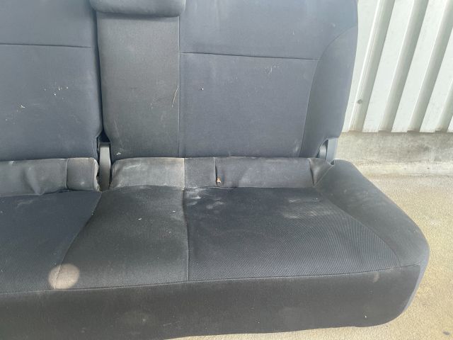 bontott SUZUKI IGNIS II Hátsó Ülés