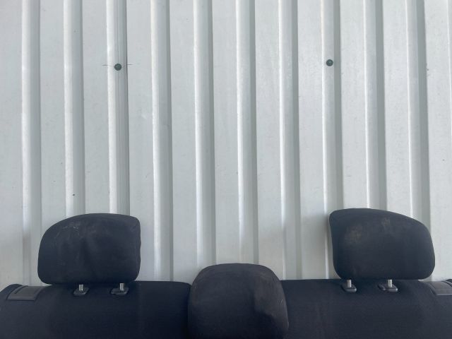 bontott SUZUKI IGNIS II Hátsó Ülés