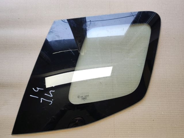 bontott SUZUKI IGNIS II Jobb C Oszlop Oldalablak Üveg