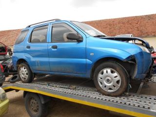 bontott SUZUKI IGNIS II Jobb első Ablak Légterelő